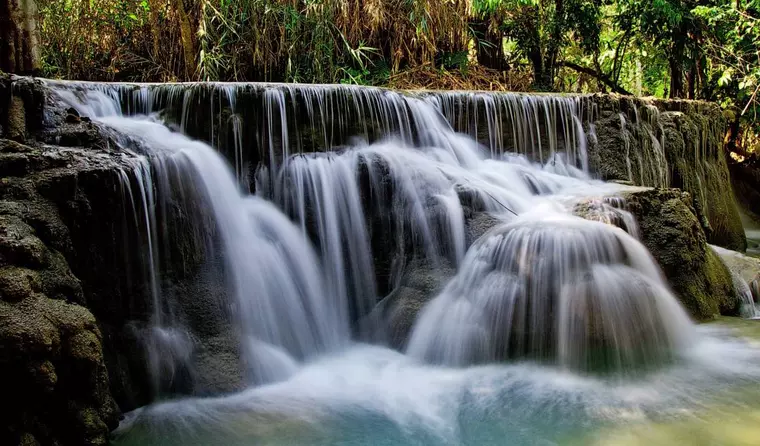 Kuang-Si-Wasserfall