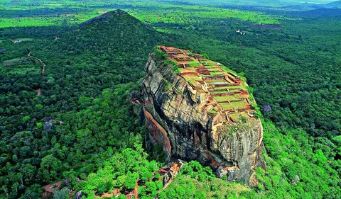 Urlaub Sri Lanka - Sigiriya, Loewenfelsen