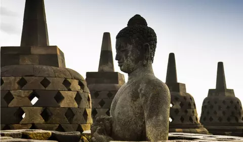 CGK02R_Borobudur_Buddha