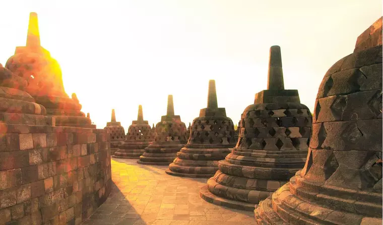 CGK02R_Borobudur