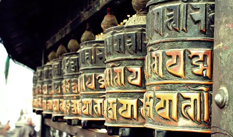 Nepal: Gebetsmühle in Swayambhunath